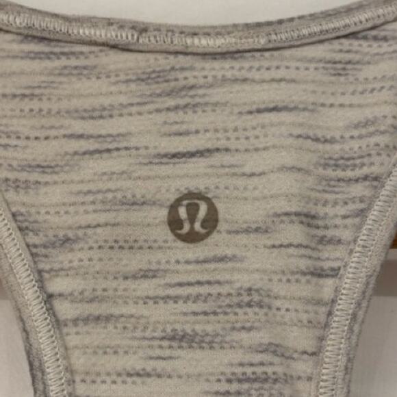 Lot of 2 Lululemon Women’s Size 8/10 Tank Tops FLAWED White‎ Grey FLAWED - Picture 9 of 9